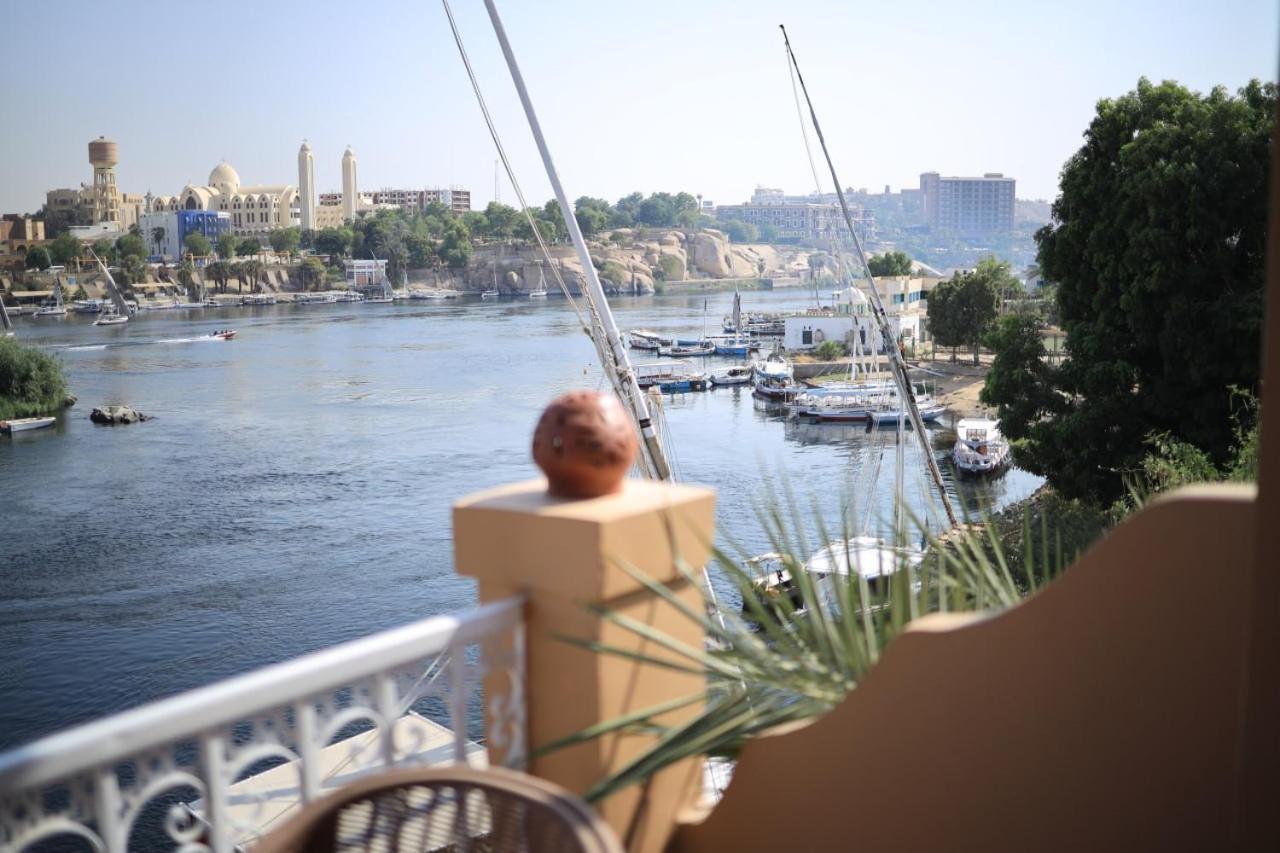 Kana Kato Aswan Quarto foto